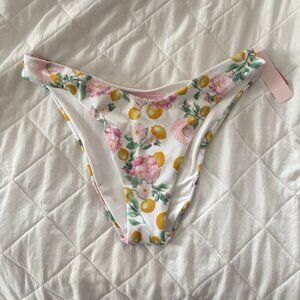 NWT Victoria’s Secret Bikini Bottom Womens Size Medium White Pink Floral Lemons